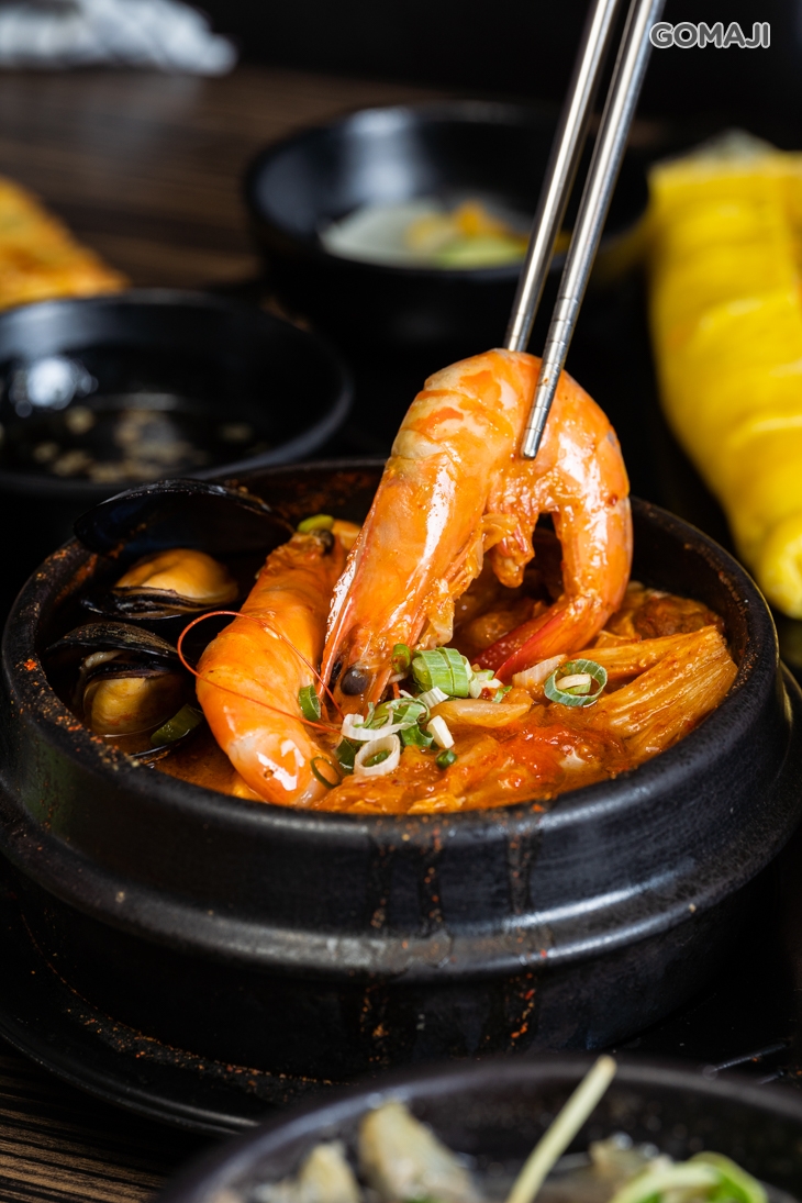 海陸綜合牛肉嫩豆腐煲