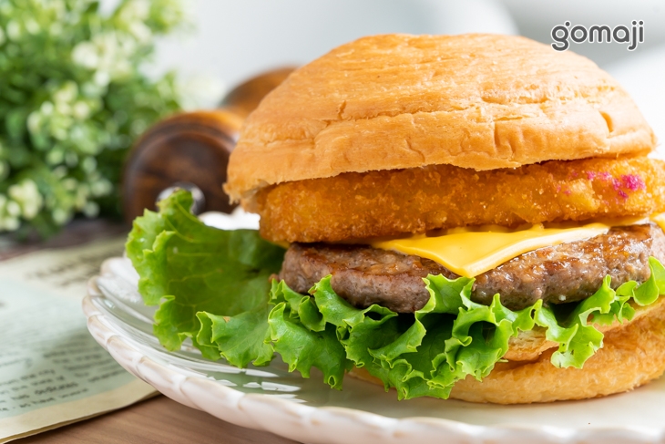 芝士薯餅厚牛堡