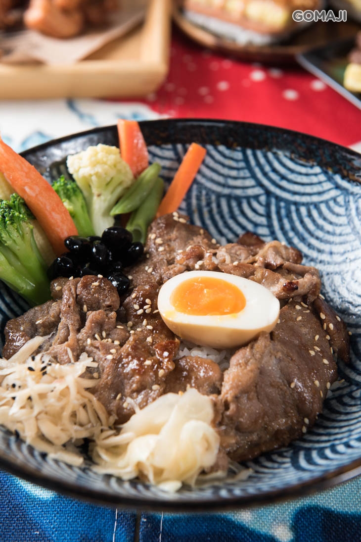 日式燒肉蓋飯定食(含燒肉蓋飯1份/小菜/黑豆/糖心蛋1顆/湯品1份)