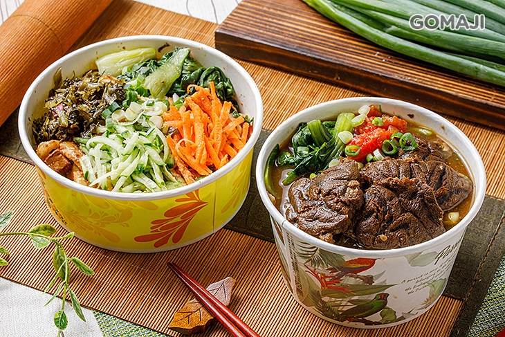 B.雙人招牌餐〈特級番茄牛肉麵一份 + 花酢醬乾拌麵一份〉