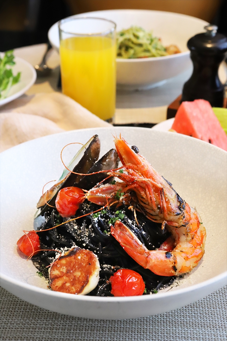  綜合海鮮墨魚(義大利麵) 