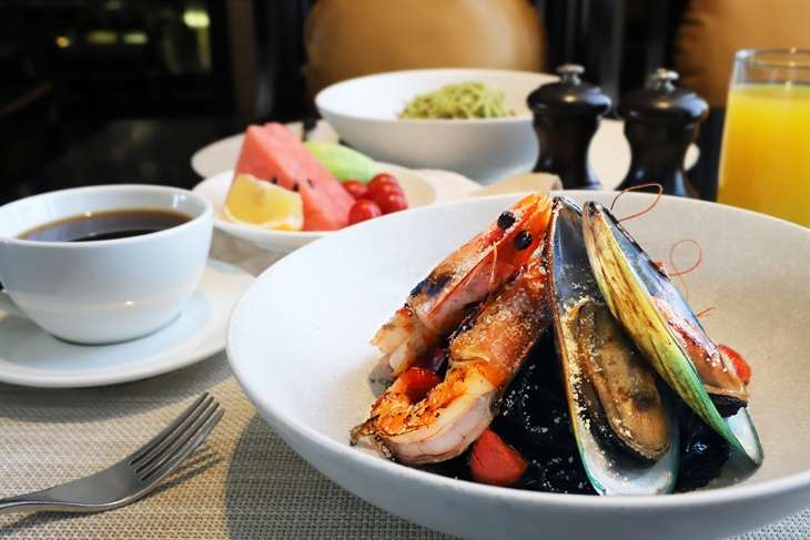  綜合海鮮墨魚(義大利麵) 