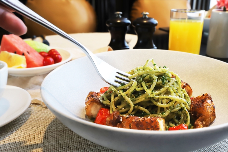 青醬雞肉捲(義大利麵)