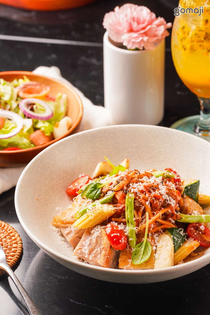 香烤雞肉番茄義大利麵