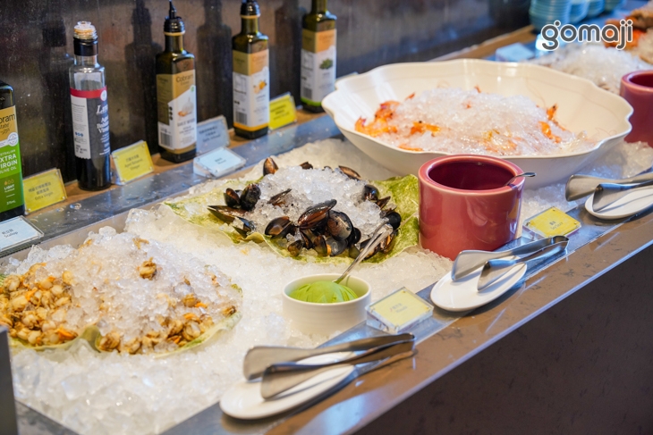 自助海鮮沙拉吧無限享用