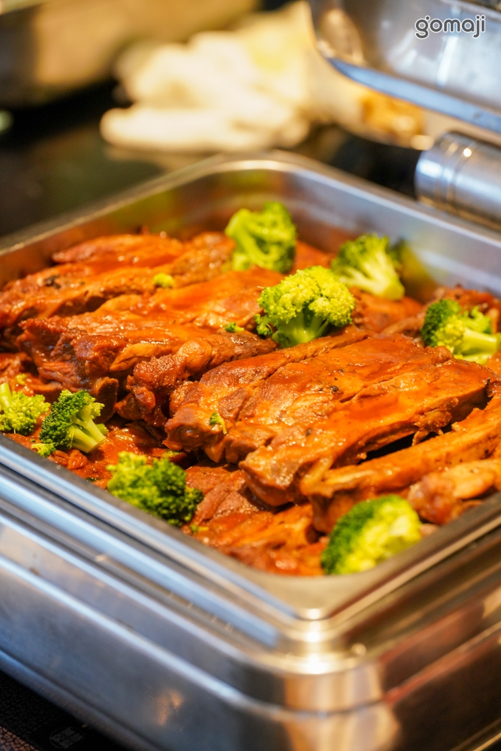 自助海鮮沙拉吧無限享用