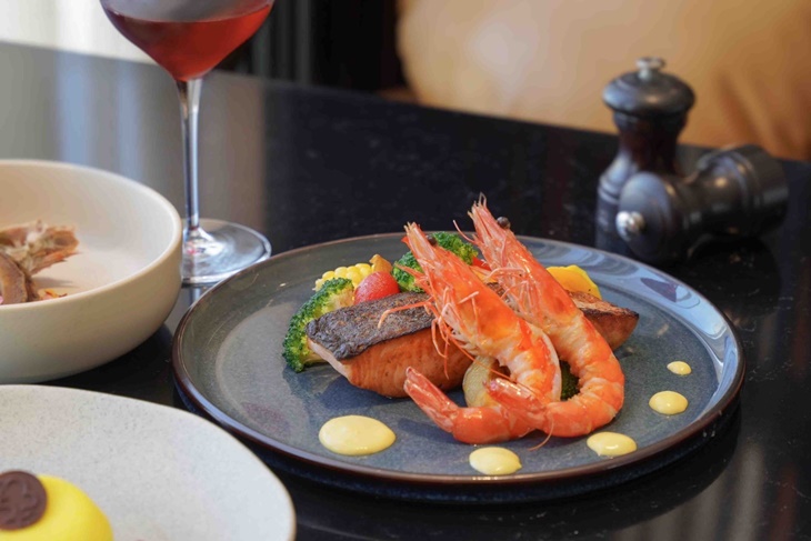 伊比利豬梅花襯檸香奶油