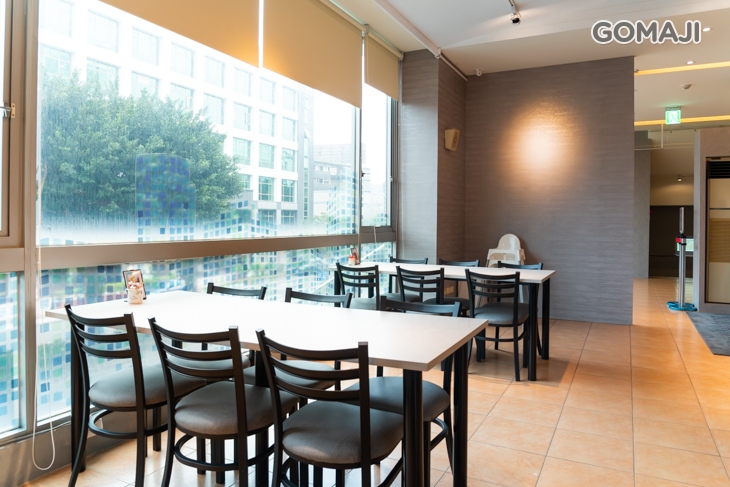 4083 La Kitchenette