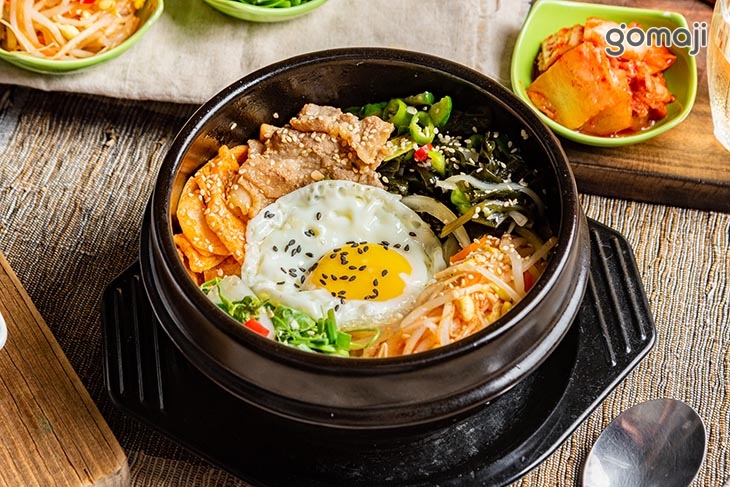 韓式豬肉陶鍋拌飯