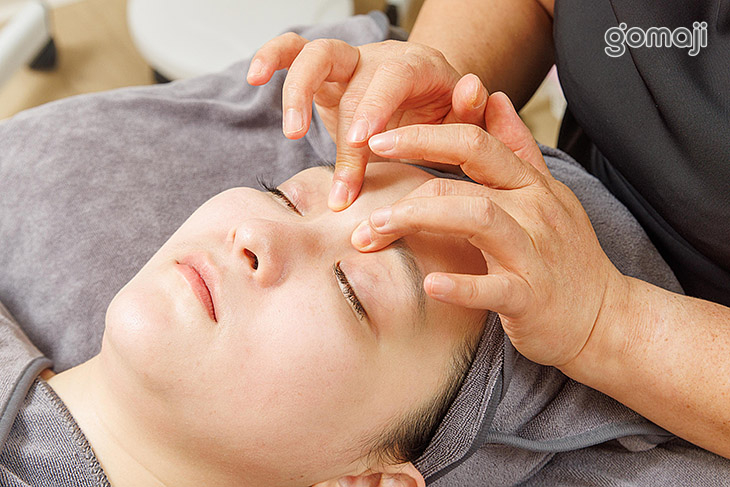 臉部緊緻拉提按摩