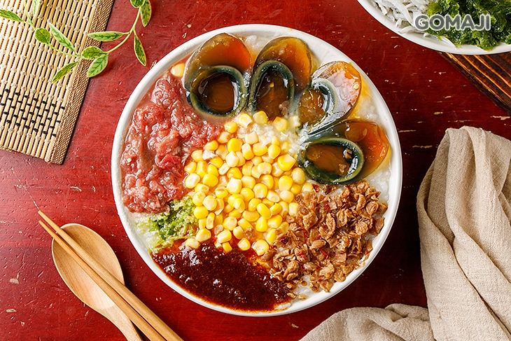 雙皮蛋沙茶牛肉粥 