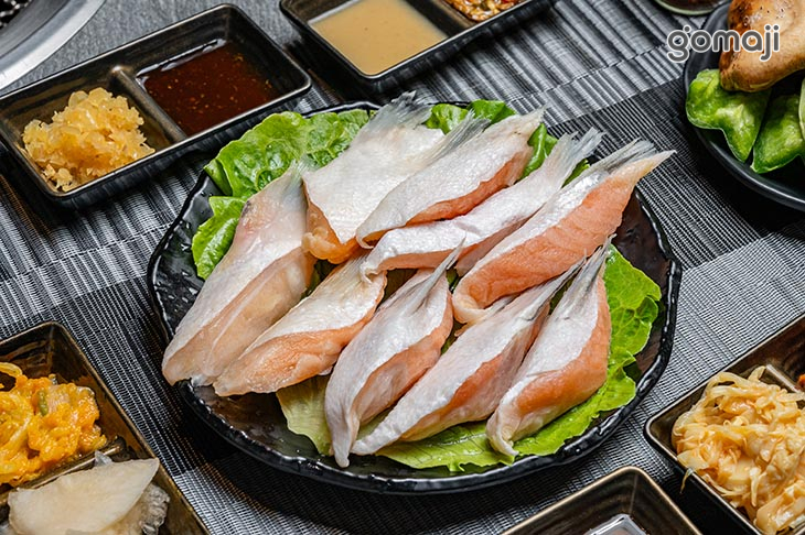 鮭魚腹鰭