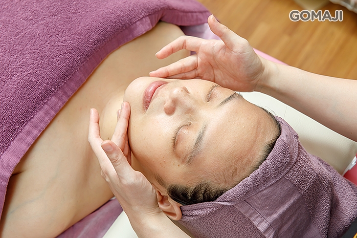 幻顏彈力提拉臉部按摩