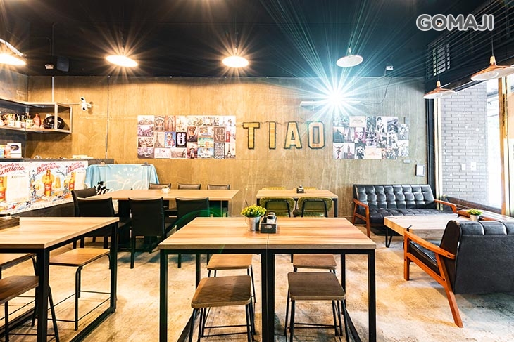 TIAO’s hot dog刁氏熱狗堡