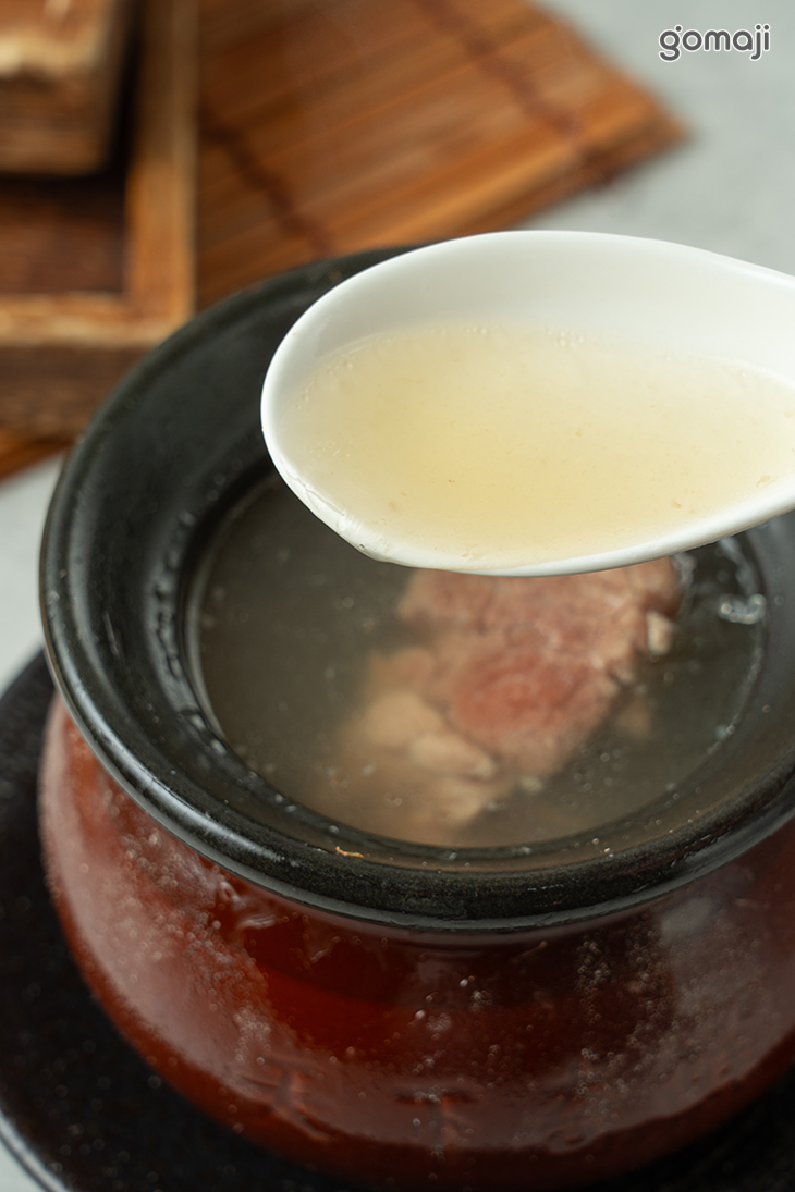 准山蓮子排骨煨湯