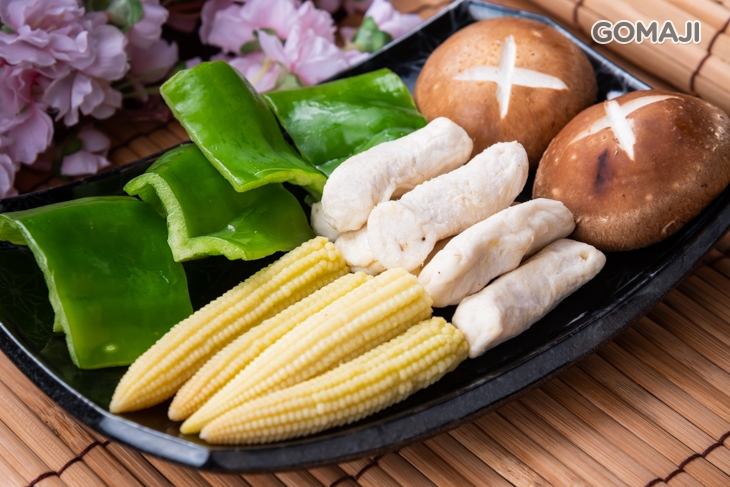青椒、香菇、天婦羅、玉米筍 