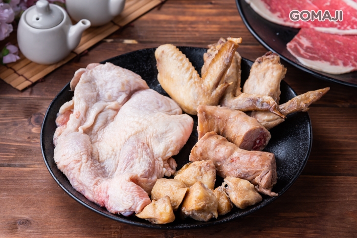 雞腿排、雞脖子、小雞翅、雞屁股