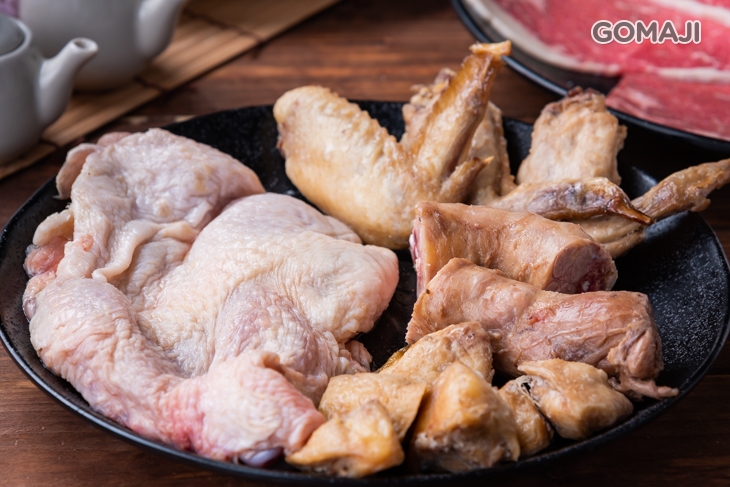 雞腿排、雞脖子、小雞翅、雞屁股