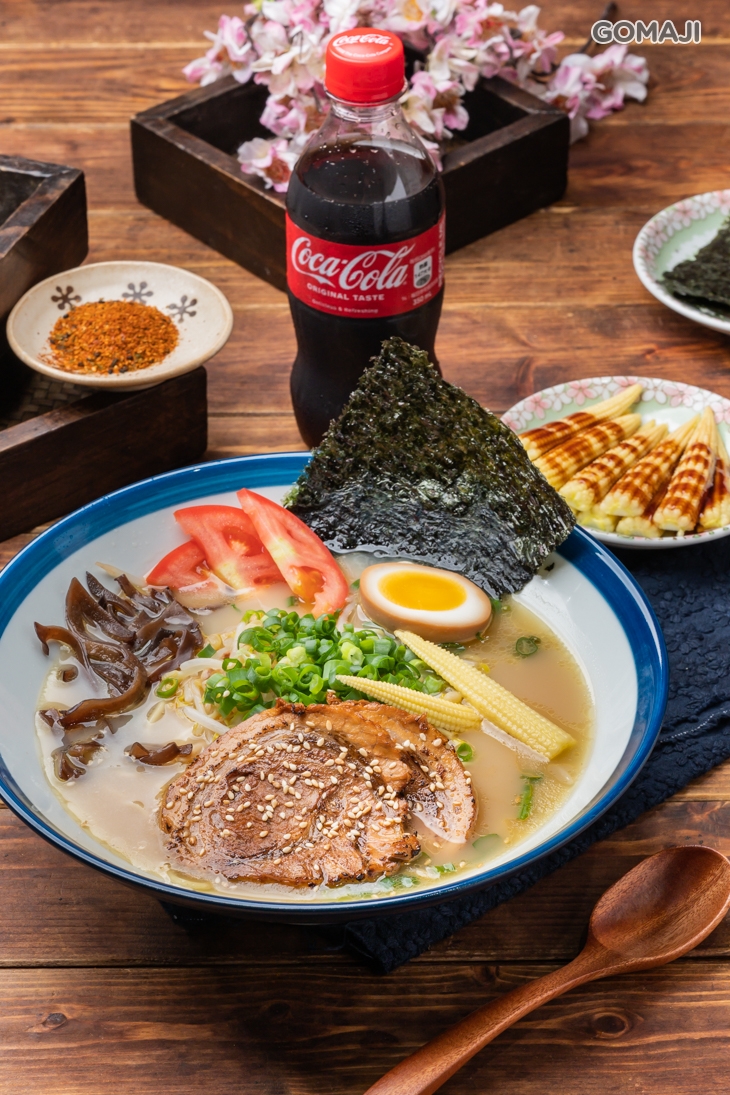 拉麵套餐(炙叉燒拉麵＋可樂＋麻油玉米筍）