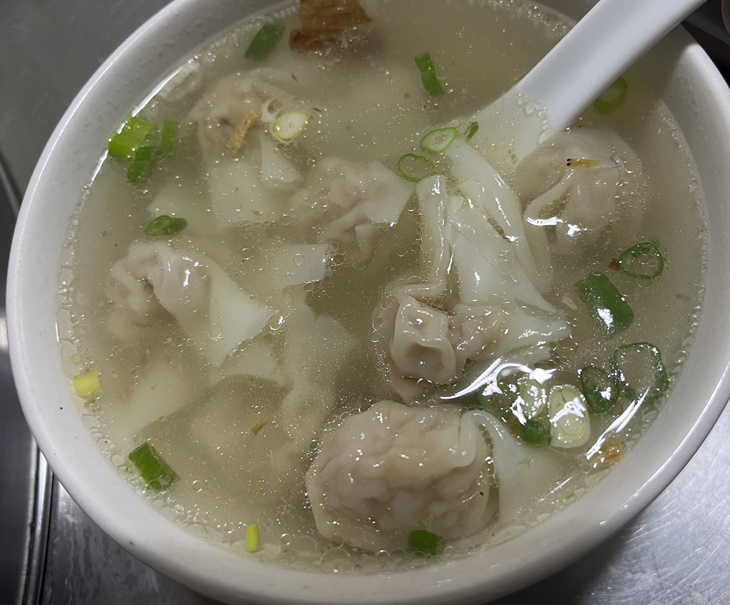 餛飩湯