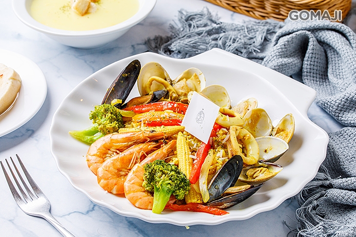 西班牙海鮮總匯燉飯