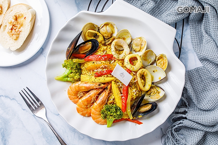 西班牙海鮮總匯燉飯