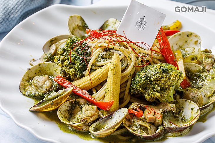 青醬海鮮總匯義大利麵