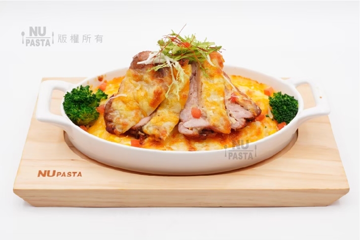 奶香起司焗氣冷雞腿焗飯