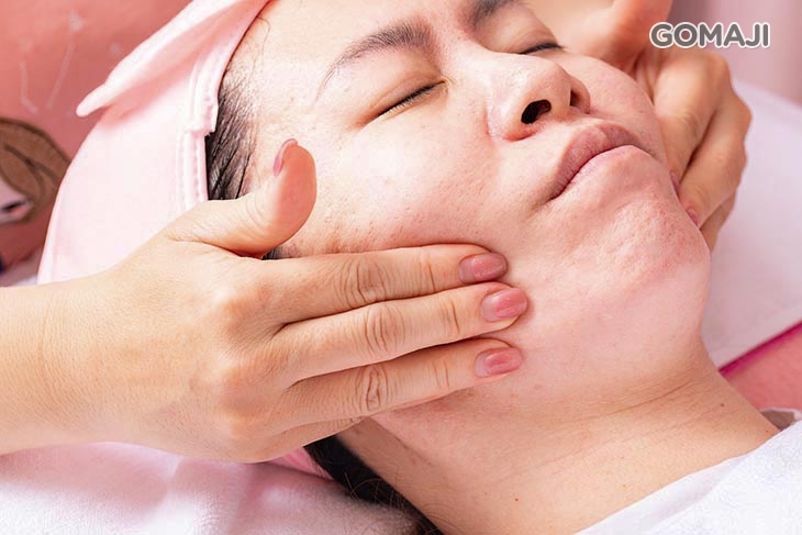 臉部咀嚼肌舒痠拉提按摩 