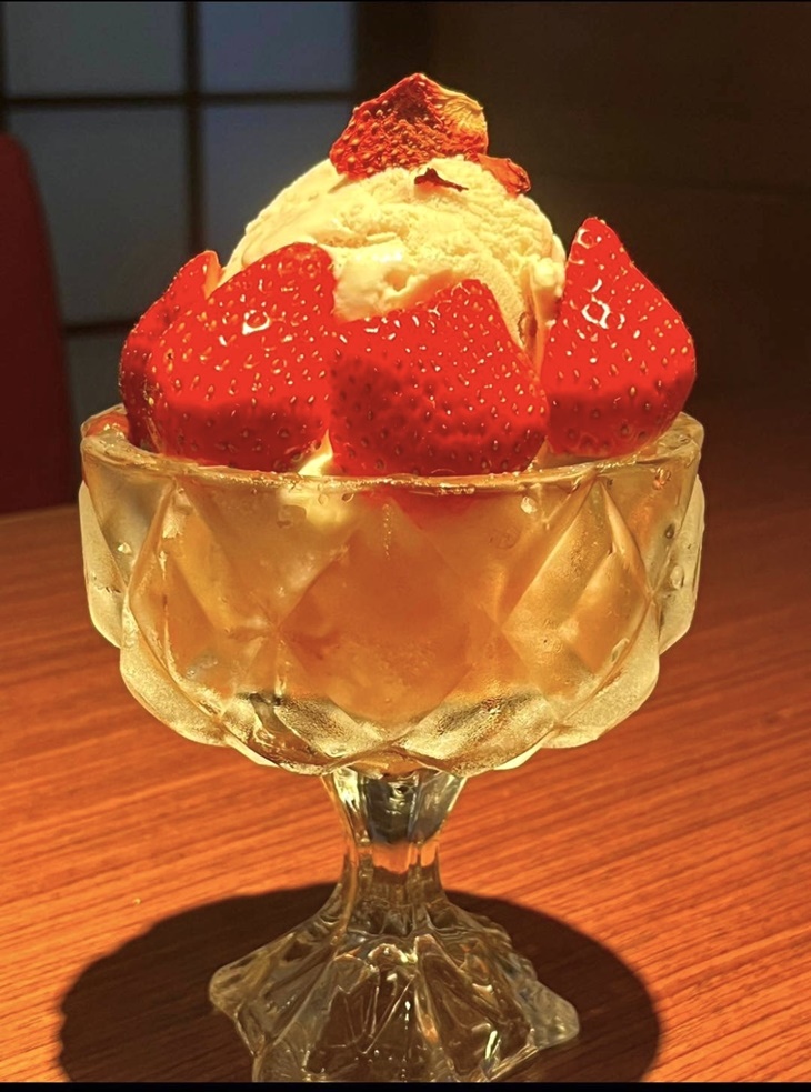 超級大湖草莓冰