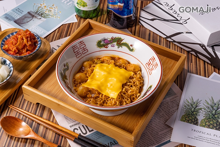 招牌起司辣炒年糕麵