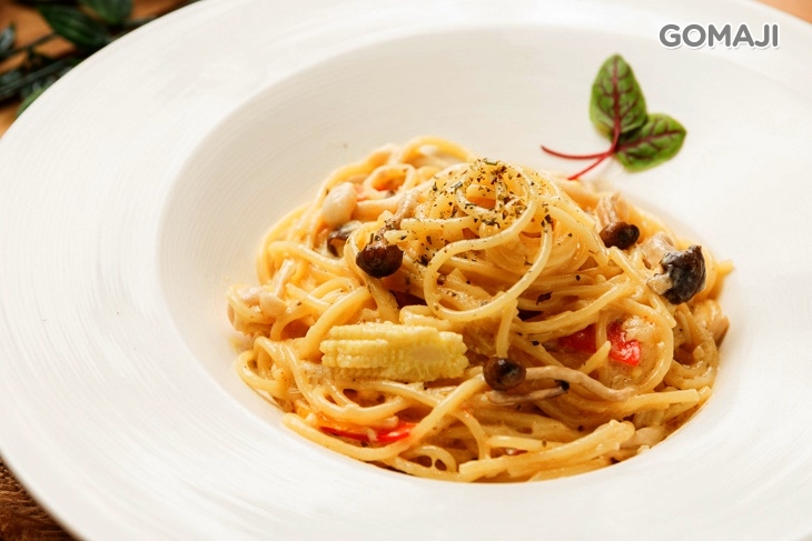 奶香白醬義大利麵