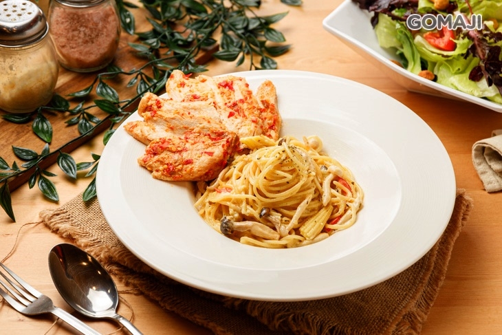 華陀辣雞胸義大利麵