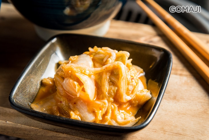 韓式泡菜一份 + 台粳9號一碗 + 青蔥月見飯一碗 