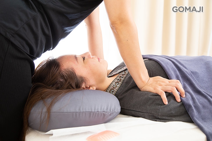 瑜珈拉筋舒活指壓