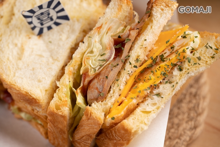 板燒烤肉總匯吐司