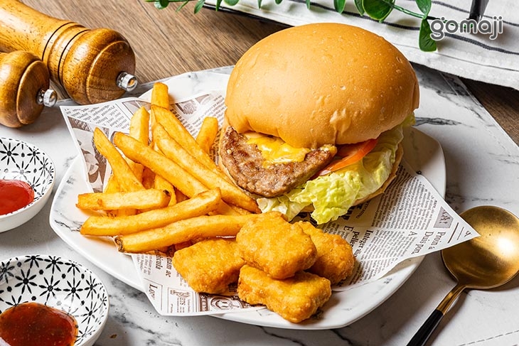 花生牛肉漢堡套餐