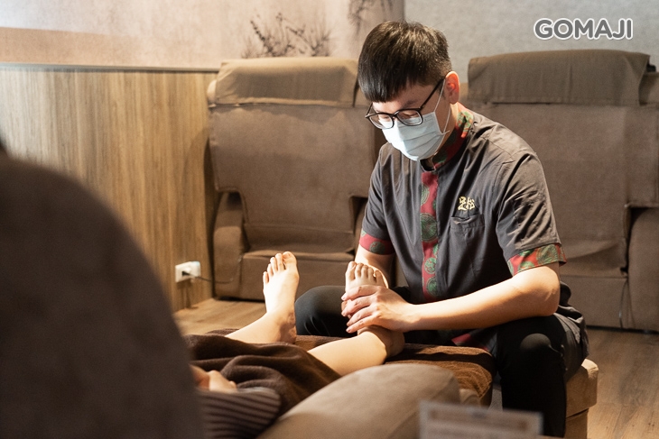 日式腳底按摩