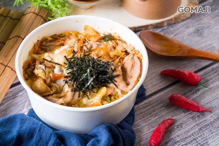 泡菜燒肉丼