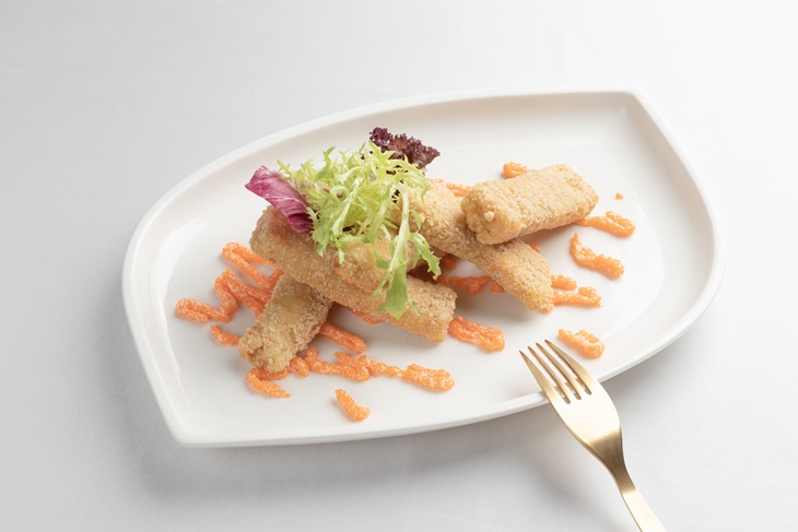 鮪魚酥佐魚卵醬