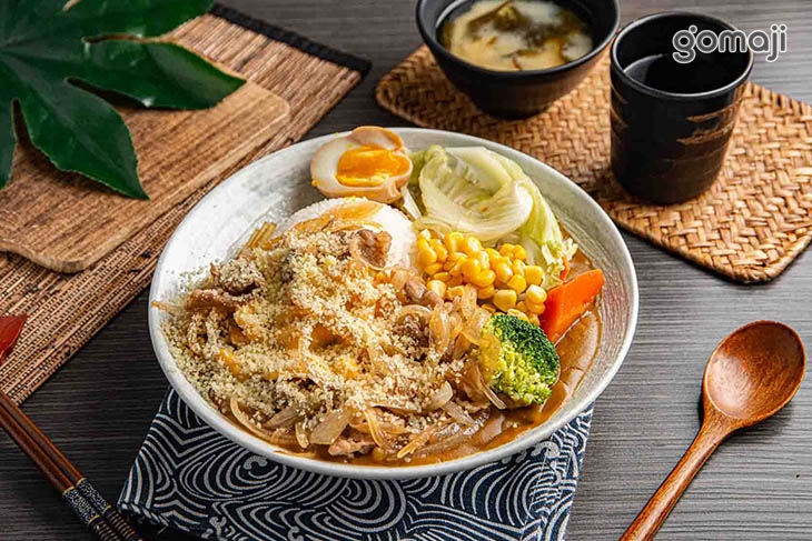 泰式酸辣豬排咖哩