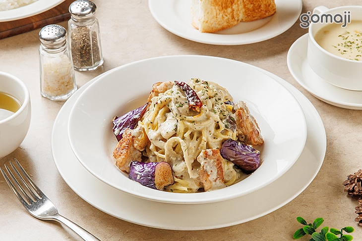 野菇雞肉義大利麵