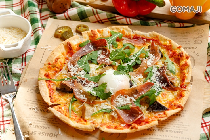 帕馬火腿野菇芝麻葉披薩