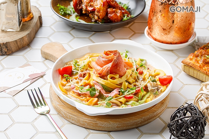 玫鮭花兒彩虹麵