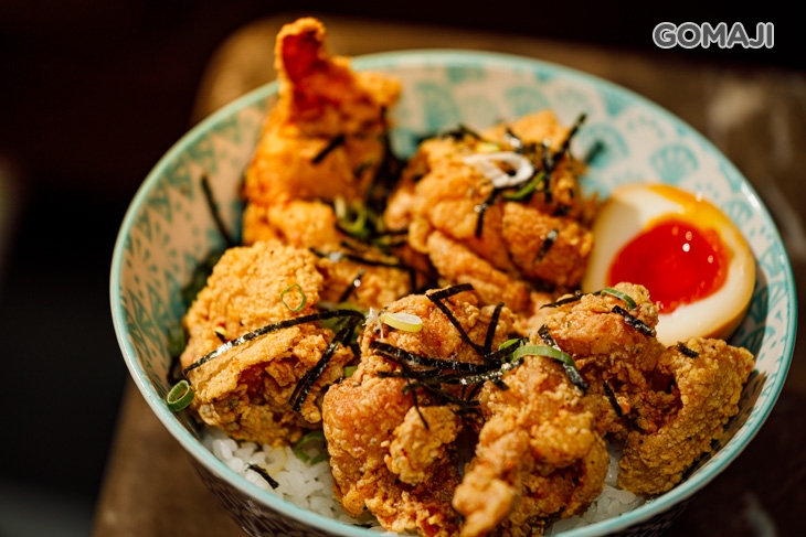 香酥炸雞佐蘋果香蕉咖哩