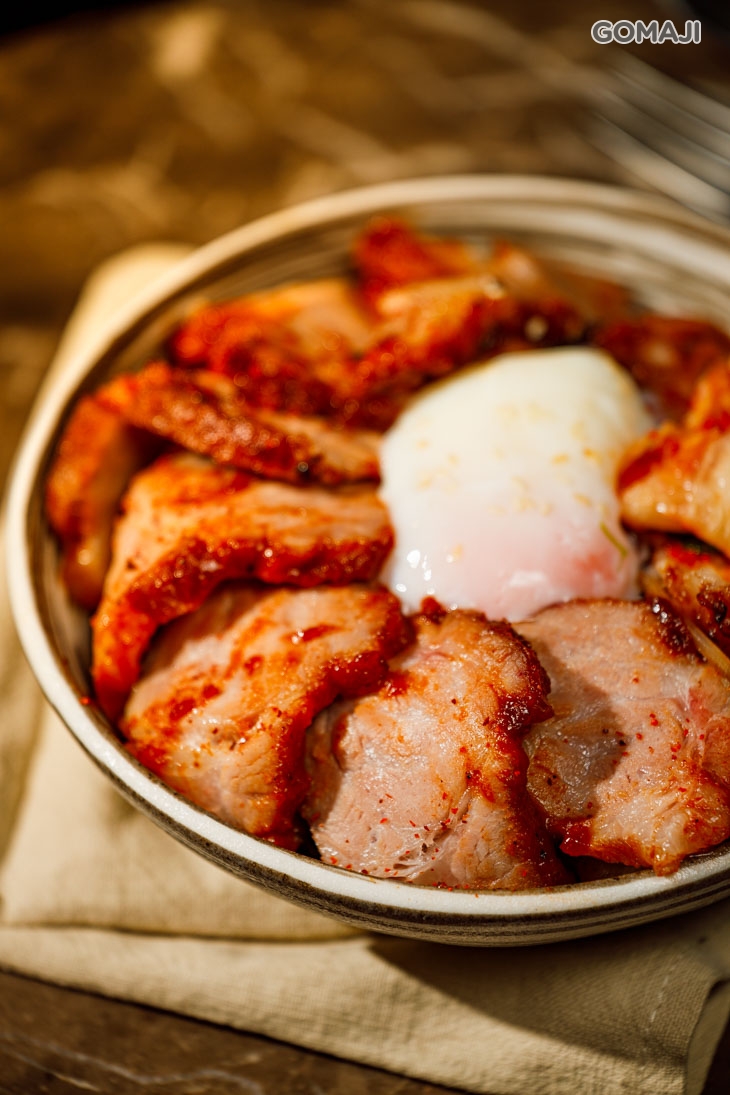 秘製醬烤黑毛豚丼飯