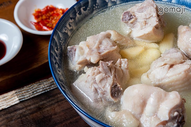 蒜頭雞湯