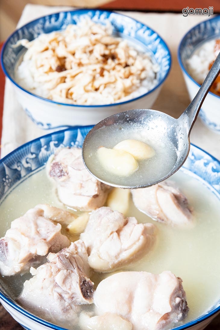 蒜頭雞湯