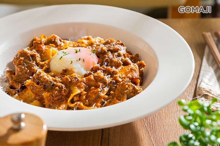 燉牛雜風味手工寬扁麵