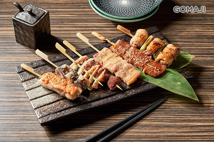 明太子雞肉串+鹽烤雞軟骨+鹽烤豬五花+鹽烤無骨牛+青蔥雞肉串+秋刀魚卷+鹽烤雞胗